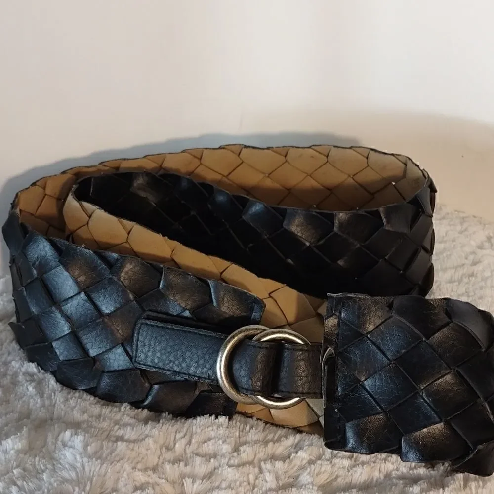 Braided Woman's Faux Leather Belt